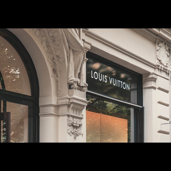 Meet your Posher, Kaylan! - Picture 5 of 7